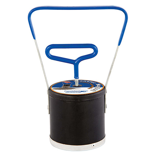 El imán de transferencia de medios Frankford Arsenal facilita la recolección y liberación de pines de acero inoxidable, haciendo que separar los pines del bronce sea rápido y conveniente.