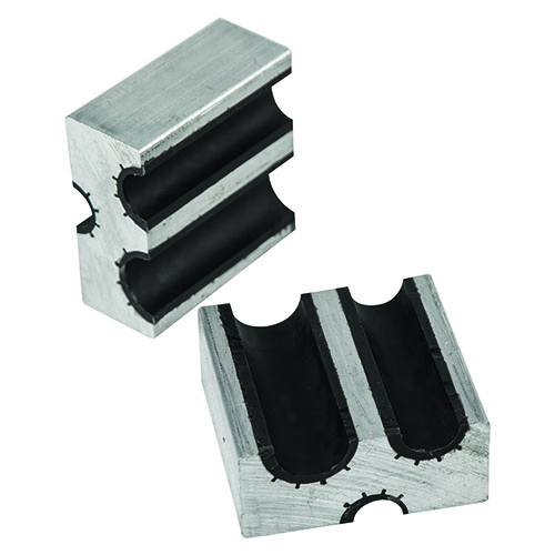 El Wheeler Universal Barrel Clamp está hecho de aluminio de grado aeronáutico, con un recubrimiento de urethane que protege y asegura barriles de diferentes tamaños.