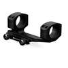 El VORTEX OPTICS Pro Cantilever mount ofrece la altura y colocación ideal para montar tu mira correctamente, asegurando precisión y estabilidad en cada disparo.