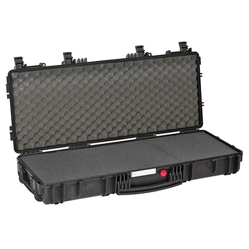 Protege tu equipo con la maleta Explorer Cases Red 9413: resistente al agua, con bisagras metálicas, y espuma Pre-Cube para un ajuste perfecto y seguro.