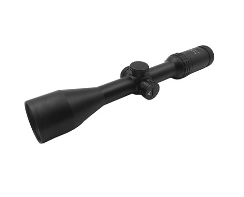 El visor Falke 2-12x50 L4 cuenta con retícula Mil Dot iluminada, 11 niveles de brillo, ajustes precisos y es resistente al retroceso, ideal para cualquier arma.