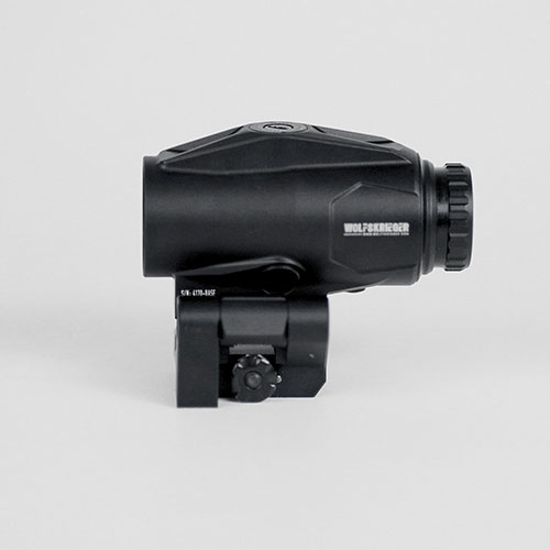 El Teiwaz Hybrid 5x20mm Magnifier ofrece retícula balística, ajuste dioptría y montaje flip-to-side, ideal para precisión y estimación de distancias en el campo.