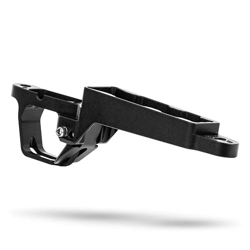 Mejora tu rifle con el MDT Hunting Bottom Metal, sin caídas inesperadas del cargador, diseño elegante y hardware resistente a la corrosión para cazar sin preocupaciones.