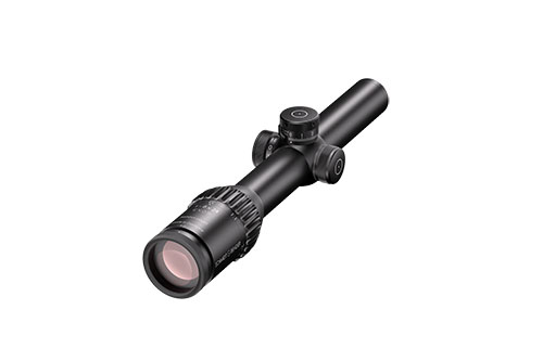 Descubre el 1–8x24 Exos TMR, un visor versátil con gran claridad, retícula TMR y ajuste BDC II, ideal para tus aventuras de tiro.