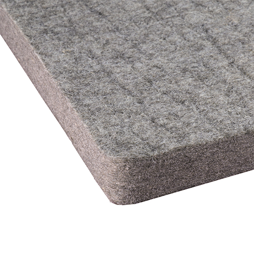 El SEAT FELT de VFG te ofrece un asiento cálido y seco, con impregnación repelente al agua y opción de correa. Ideal para tus actividades al aire libre.