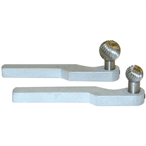 El REVOLVER DEBURRING TOOL de BROWNELLS elimina rebabas de forma rápida y precisa sin desarmar el arma, mejorando la precisión y facilitando la carga.