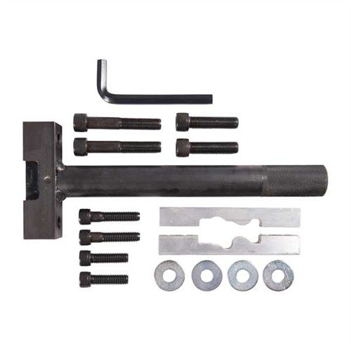 El RUGER® ACTION WRENCH de BROWNELLS protege tus frágiles marcos de acción simple, evitando daños costosos y facilitando el trabajo en tus armas.
