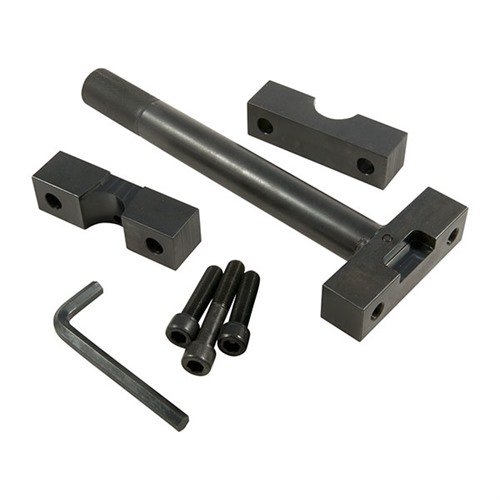 El Wrench de acción REMINGTON 700 de BROWNELLS ofrece soporte total para el receptor, evita daños costosos y se adapta a todas las acciones Remington de 1.355