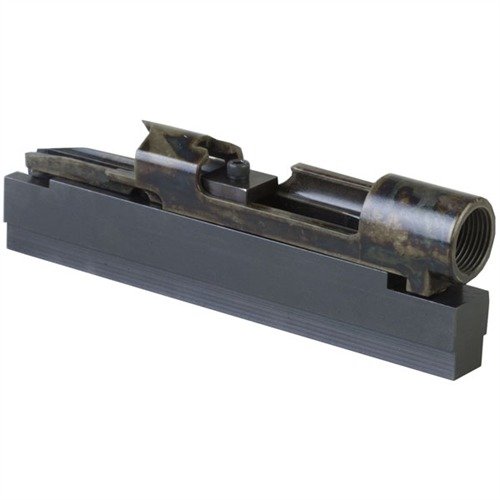 El MAUSER RECEIVER HOLDING FIXTURE te permite trabajar con receptores Mauser de forma segura, evitando daños y asegurando un agarre firme en el banco o máquina.