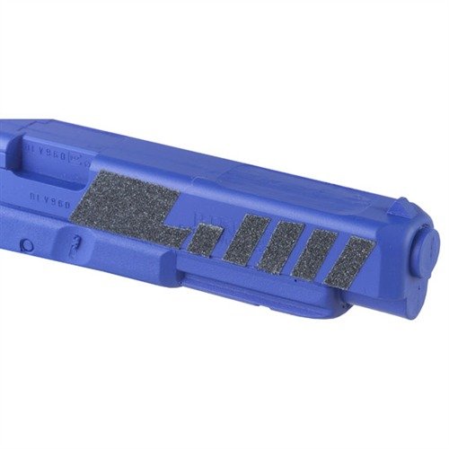 Corta, pela y pega el INSTA GRIP para mejorar el agarre en empuñaduras, cañones y culatas. Incluye 18 piezas en texturas media y pesada.