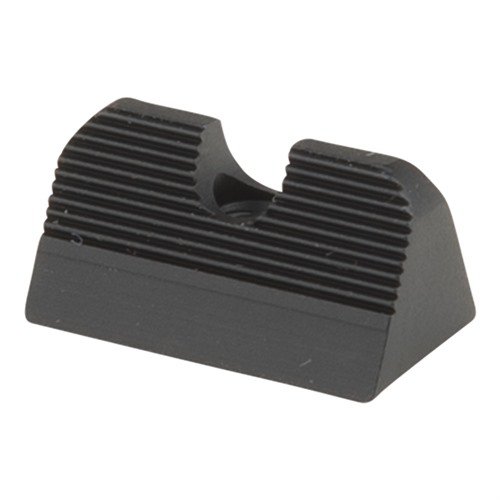 La mira trasera 1911 Retro mejora tu puntería con un diseño robusto, ajuste seguro y un amplio notch para una adquisición de objetivo más rápida.