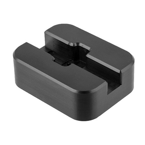 El Ejector Block de AR-15.com sujeta de forma segura el bolt del AR-15, facilitando la instalación y extracción del ejector con un cartucho .223 o un casquillo.