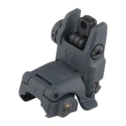 El MBUS GEN 2 de MAGPUL es un visor trasero desplegable, ligero y compacto, ideal para respaldo en caso de fallo del óptico, con ajuste de deriva y aperturas duales.