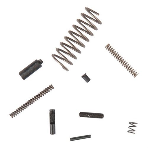 El kit de pequeñas piezas AR-15/M16 de CMMG incluye repuestos esenciales para tu rifle, asegurando que siempre tengas lo necesario para reparaciones y mantenimiento.