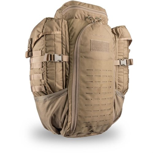 La mochila Eberlestock Halftrack Pack es ideal para tus aventuras, con 2,150 pulgadas cúbicas de espacio, 6 litros de almacenamiento de agua y comodidad garantizada.