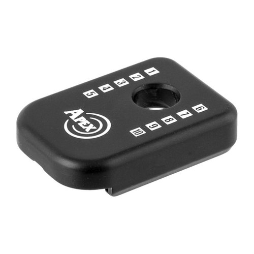 El J-Plate reemplaza la base original del Magpul GL9 PMAG para Glock®, es de aluminio anodizado, fácil de instalar y añade peso para cambios rápidos.