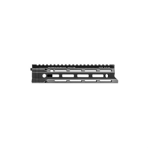 El handguard MFR XS M-LOK de Daniel Defense es ligero, ergonómico y ofrece múltiples puntos de sujeción M-LOK, ideal para personalizar tu rifle.