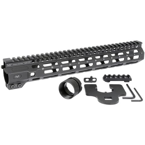 Personaliza tu AR-15 con el Combat M-LOK, un guardamanos de aluminio con riel Picatinny y múltiples puntos de sujeción M-LOK para accesorios.