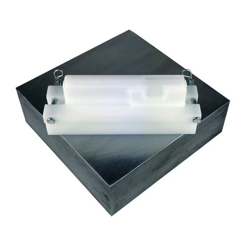 El bloque de visado para el receptor superior AR-15 de Obsidian Arms es de HDPE, protege tu receptor sin marcas y incluye pines de bloqueo. ¡Ideal para tus proyectos!