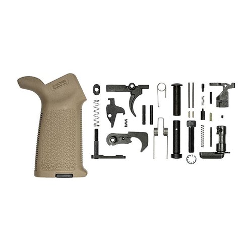 Obtén el kit de piezas AR-15 M4E1 de Aero Precision con el agarre Magpul MOE, ideal para construir tu receptor M4E1 y mejorar tu experiencia de tiro.