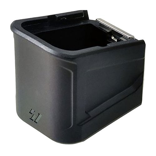 Mejora la capacidad de tu GLOCK con el Extended Magazine Plate de Strike Industries, añade 6 balas al G17 y 5 al G22, con un diseño que facilita la recarga.