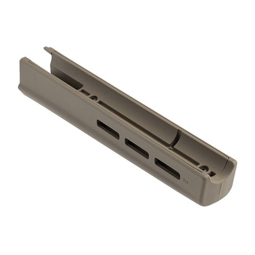 El Hunter X-22 Takedown Forend es compatible con diferentes cañones, tiene un diseño reforzado, M-LOK® para accesorios y ajuste de tensión del cañón.