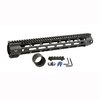 Mejora tu rifle AR .308 DPMS con el handguard Combat Rail M-LOK de Midwest Industries: durabilidad, versatilidad y un diseño atractivo.