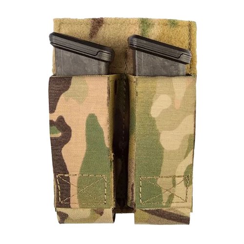 El Double Pistol Magazine Pouch de Grey Ghost Gear guarda dos cargadores de pistola con imanes fuertes, es duradero y se adapta a MOLLE/PALS. ¡Prepárate para cualquier situación!