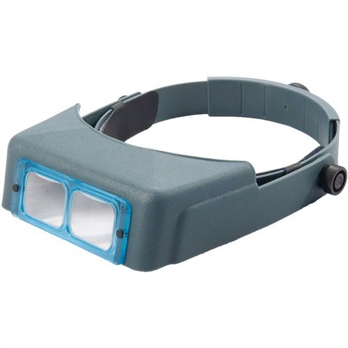 El OPTIVISOR No. 5 cuenta con un diseño ajustable, lentes de vidrio óptico y un peso ligero, ideal para mayor comodidad y claridad en tus tareas.