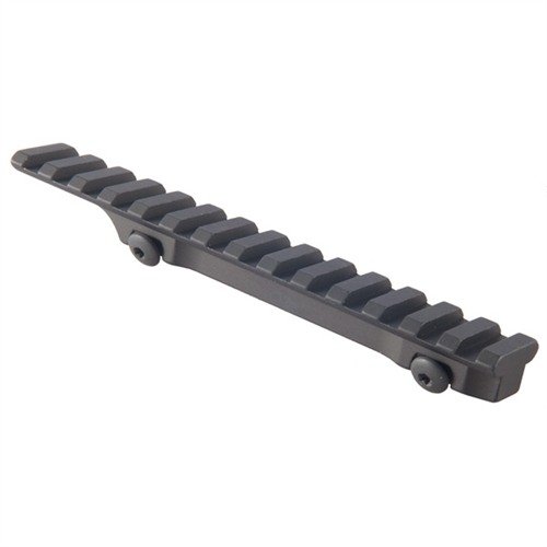 El montaje GG&G para la Ruger Mini-14 permite instalar ópticas tácticas sin necesidad de gunsmithing, ofreciendo versatilidad y un óptimo eye relief.