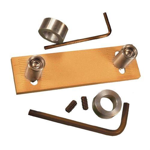 Con el #350D Adjustable Comb Hardware de GRACO, ajusta la posición de la cabeza infinitamente para cualquier tipo de tiro, con ajustes hacia arriba, abajo, izquierda y derecha.