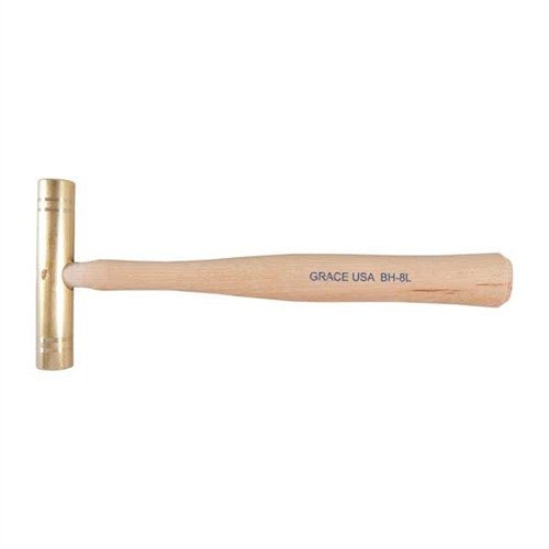 El martillo de latón Grace USA es duradero, con cabezas no marcadoras y mangos ergonómicos de hickory, ideal para trabajos de armero con precisión y comodidad.