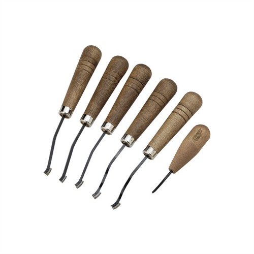 Con el CAMP PERRY CHECKERING SET de GUNLINE, podrás realizar trabajos de checkering con facilidad, desde patrones simples hasta complejos, en cualquier tipo de madera.