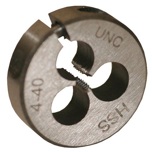Los WIRE GAUGE CARBON DIES de Brownells son herramientas precisas y duraderas, ideales para cortar roscas externas en componentes de armas.