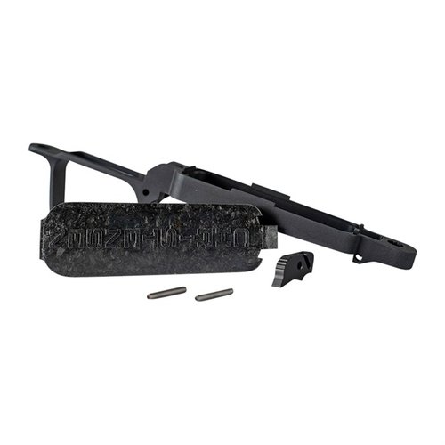 El FFT LONG ACTION CF BOTTOM METAL FLOOR PLATE ASSEMBLY de Christensen Arms es ligero, estético y compatible con acciones largas, mejorando tu construcción.