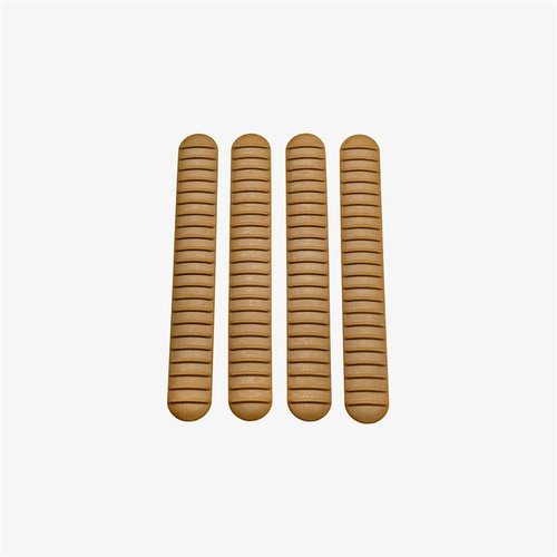 Los M-LOK Rail Covers de B5 SYSTEMS ofrecen un agarre seguro, resistencia al calor y encajan en la mayoría de rieles, ¡perfectos para tus accesorios!