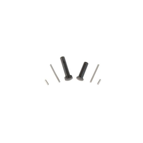 El Super Duty Stainless Takedown Pin Set de Geissele está fabricado en acero inoxidable, garantizando durabilidad y resistencia a la corrosión, incluye detentes y resortes de alta calidad.