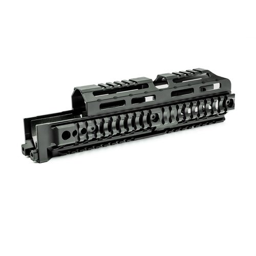 ¡Descubre el AK Alpha Series Quad Rail Handguard! Ligero, sin modificaciones permanentes, múltiples puntos QD y diseño robusto para tu AKM.
