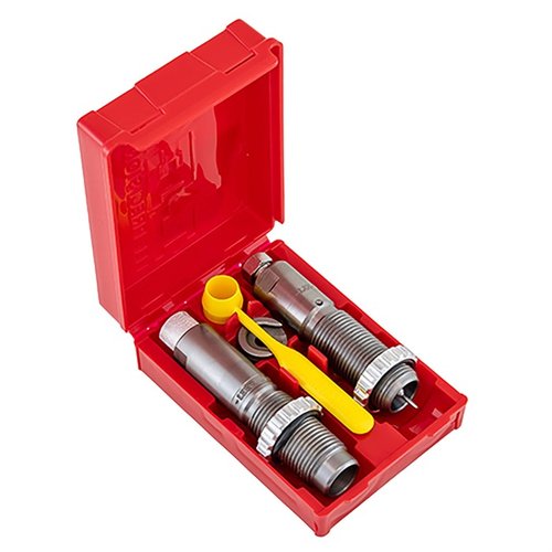 El set de 2 dies .338 Lapua Pacesetter incluye un Full Length Sizing Die y un Bullet Seating Die, perfecto para recargar con precisión y facilidad.