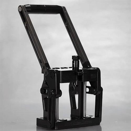 Con la Nexus Press, disfruta de un sistema de portacartuchos flotante y un cam over dual que garantizan consistencia y potencia en cada ciclo.