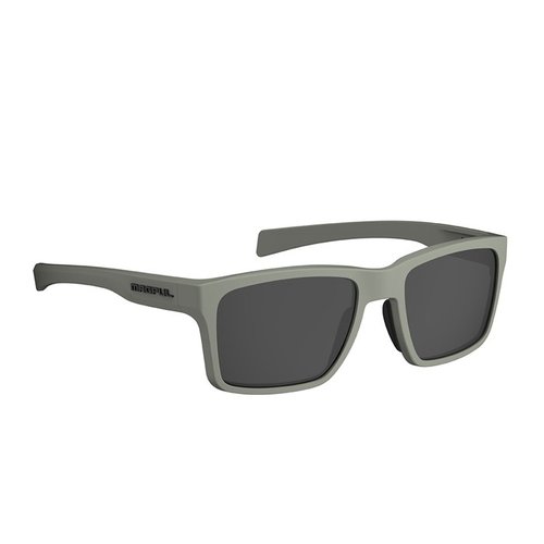 Las gafas Rider ofrecen comodidad y protección, con lentes oleofóbicos, marcos TR90NZZ ligeros y opciones polarizadas para un rendimiento excepcional.