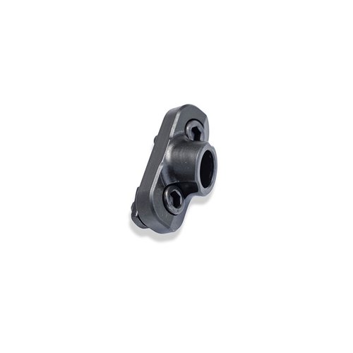 El Angled QD Mount te permite colocar tu sling QD de forma compacta bajo láseres montados a las 12 en punto, maximizando el uso de las posiciones MLOK.