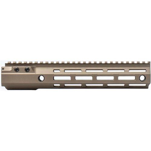 El handguard MOD 4 de Aero Precision combina construcción robusta y diseño ergonómico, con M-LOK, sockets QD reforzados y fácil instalación.