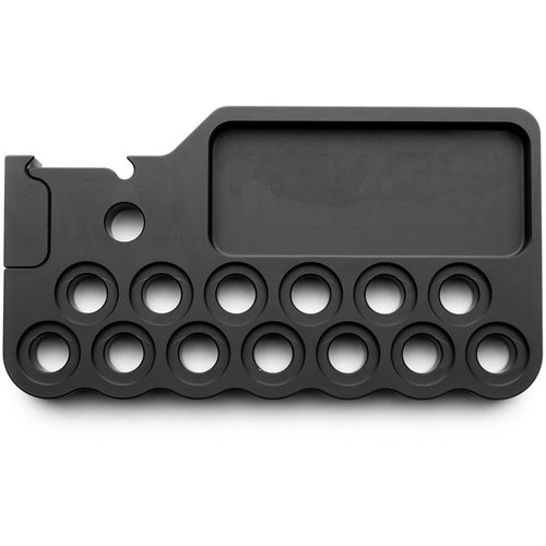 El ZERO Storage Block de AREA 419 es la solución perfecta para organizar tus herramientas, con un espacio para el torque wrench y un imán para más herramientas.