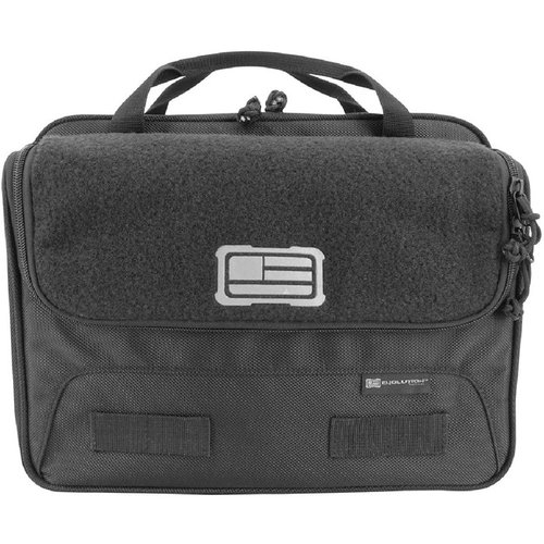 El 1680 Tactical XL Double Pistol Case es duradero, con espacio para 2 pistolas, acolchado denso, asas cómodas y panel MOLLE para personalizarlo.