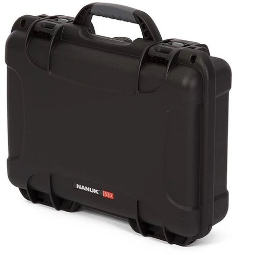 La NANUK 910 es una funda dura, impermeable y resistente, ideal para proteger tu equipo valioso en cualquier entorno, con garantía de por vida.