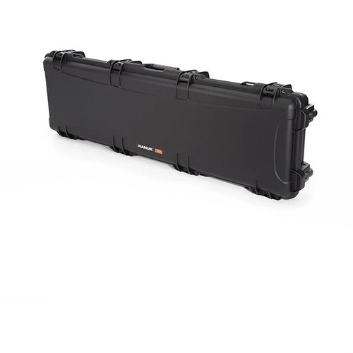 El NANUK 995 es una maleta resistente de 52" para rifles dobles, impermeable y a prueba de impactos, ideal para transportar tu equipo de forma segura.