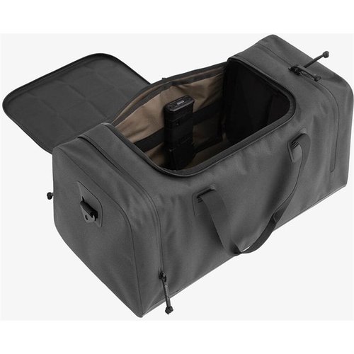 La DAKA Range Bag de 40L es resistente al clima, con múltiples compartimentos para tu equipo y un diseño duradero, ideal para tus días en el campo de tiro.