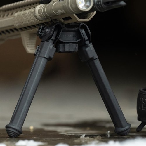 El bipode MOE QD para M-LOK es ligero, fácil de instalar sin herramientas, y sus patas ajustables de 7