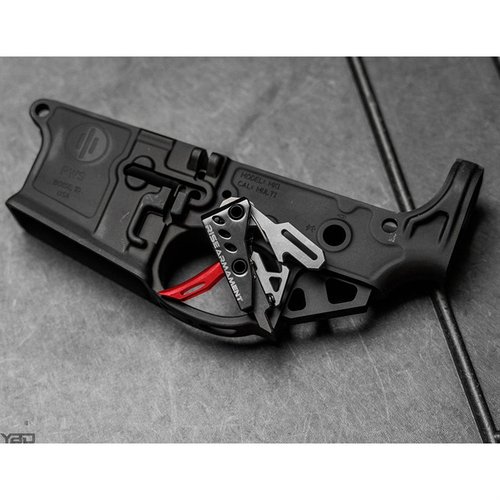 Mejora tu AR-15 con el gatillo de rendimiento avanzado de Rise Armament: 3.5 lb de peso, rápido reset y mínima sobrecarga para máxima precisión.